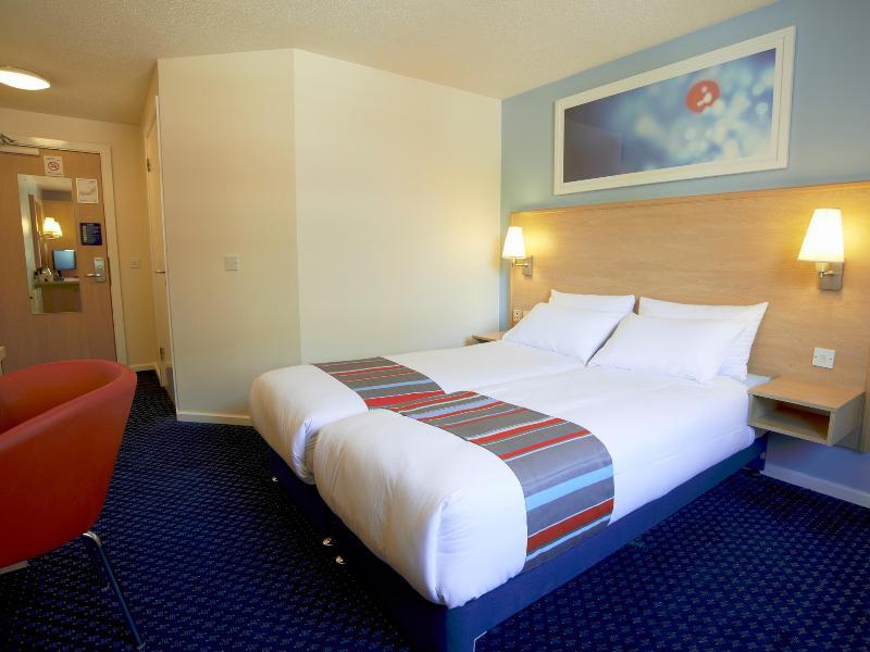แทรเวลลอดจ์ มิดเดิลวิช Hotel ภายนอก รูปภาพ